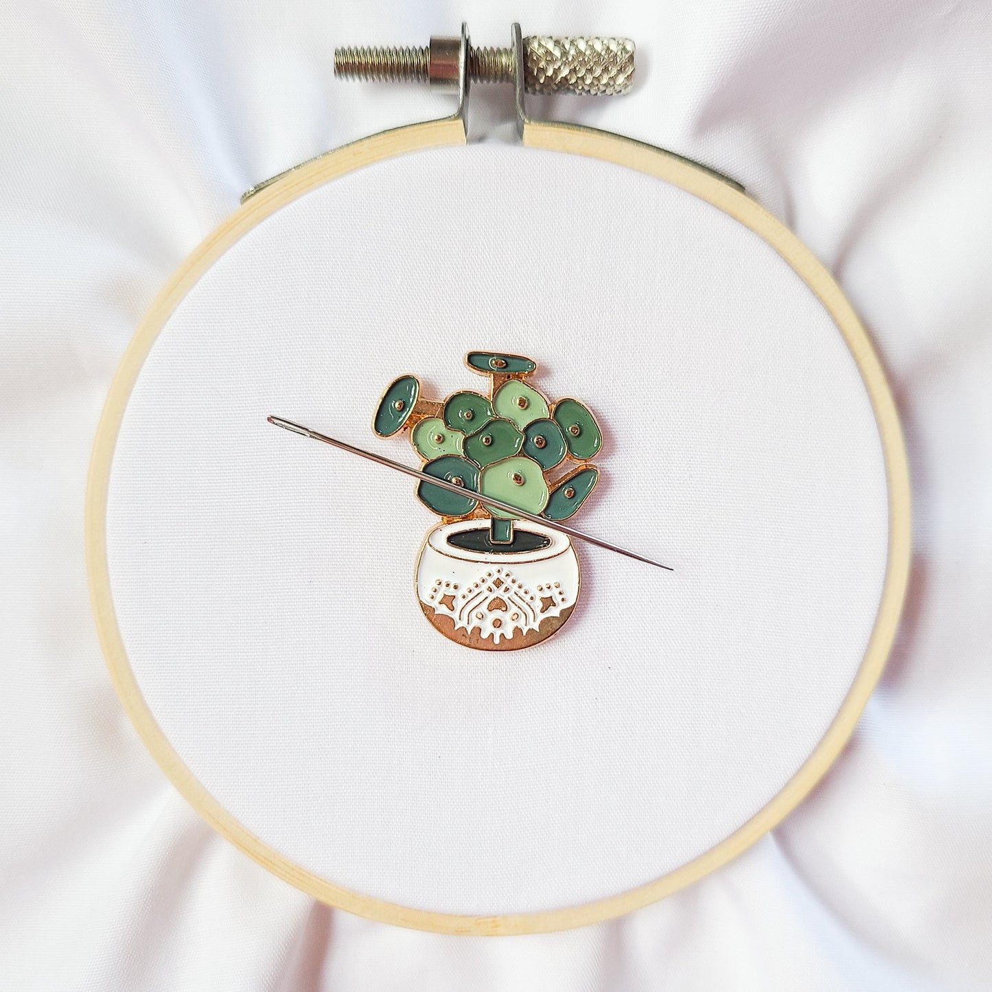 House Plant Needle Minder for Hand Embroidery