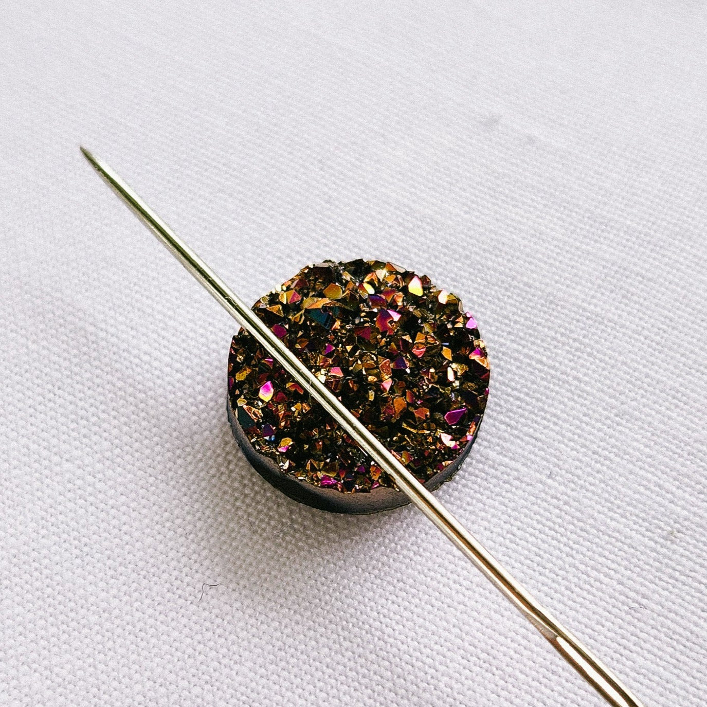 Red Fire Sparkly Magnetic Needle Minder