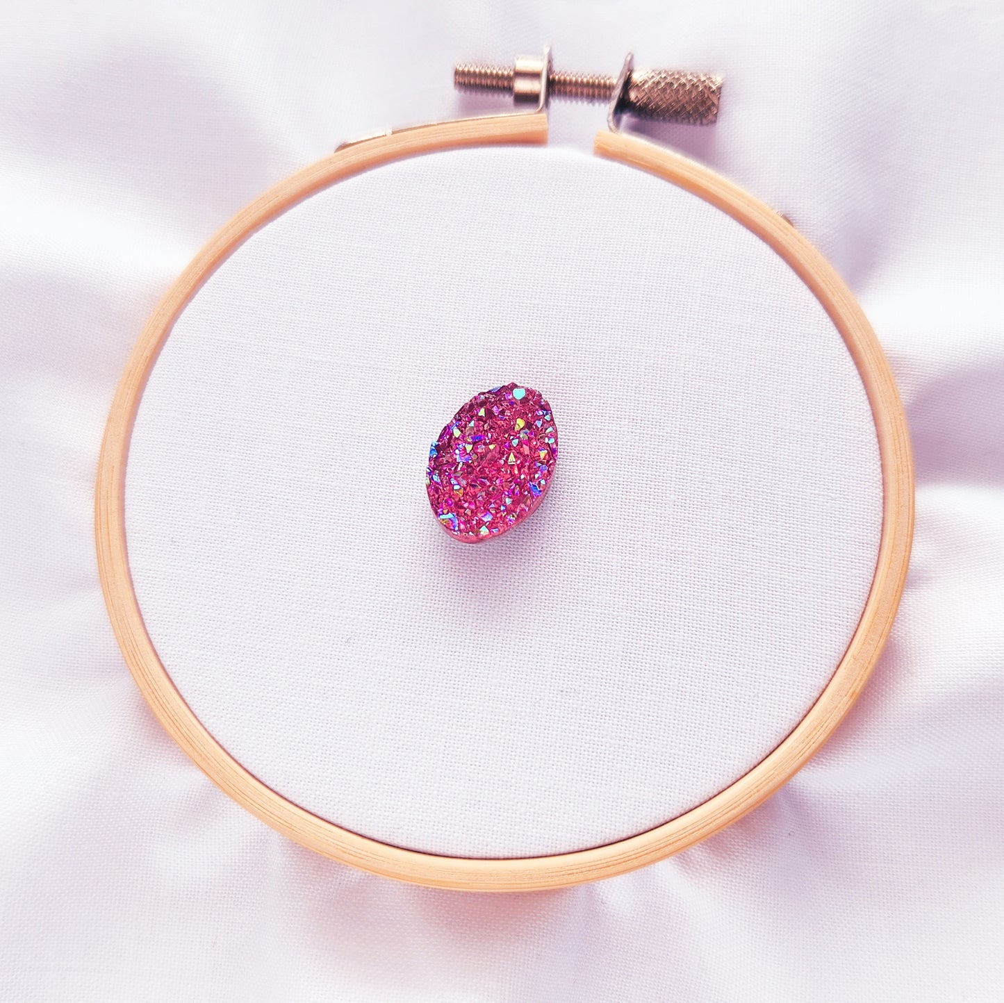 The Chanci - Pink Oval Sparkly Magnetic Needle Minder